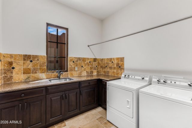 10585 E CRESCENT MOON Drive 4, Scottsdale, AZ 85262