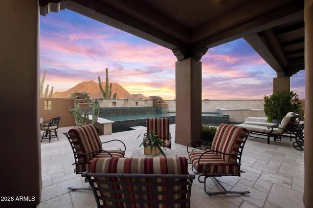 10585 E CRESCENT MOON Drive 4, Scottsdale, AZ 85262