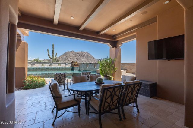 10585 E CRESCENT MOON Drive 4, Scottsdale, AZ 85262