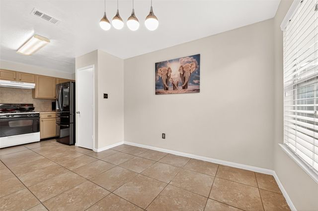 2510 Fox Water Drive, Spring, TX 77386
