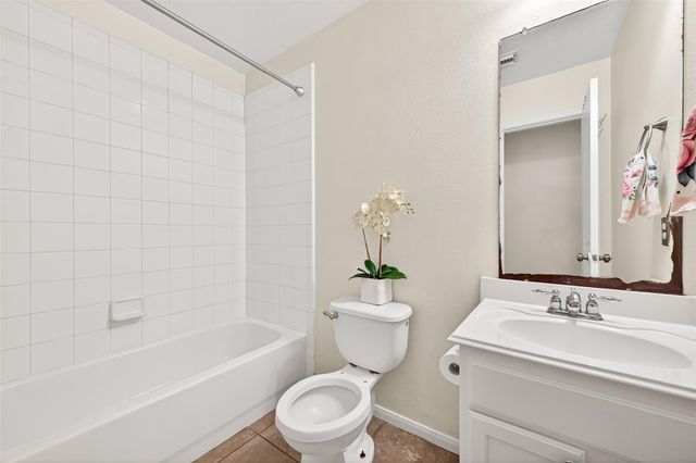 2510 Fox Water Drive, Spring, TX 77386