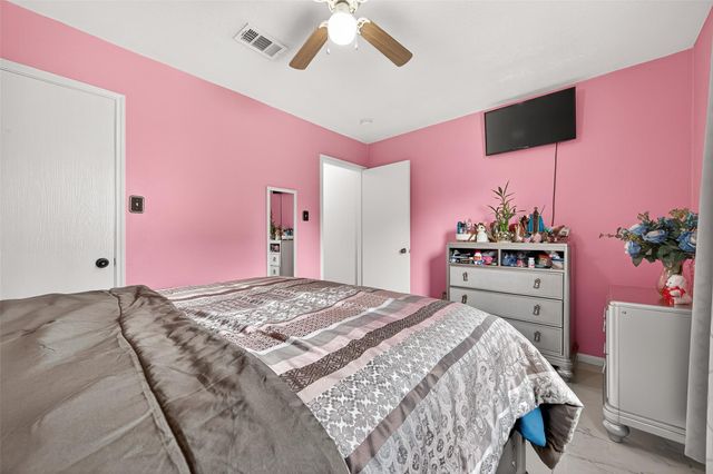 2510 Fox Water Drive, Spring, TX 77386