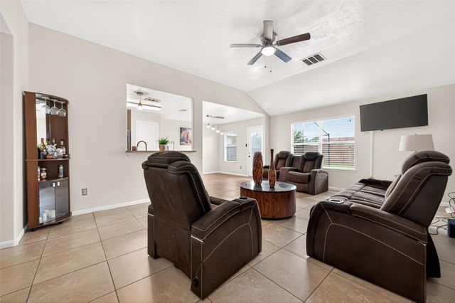 2510 Fox Water Drive, Spring, TX 77386