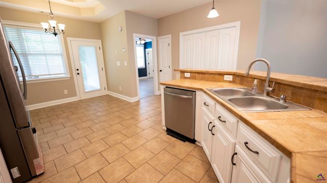 111 Harmony Path, Bonaire, GA 31005