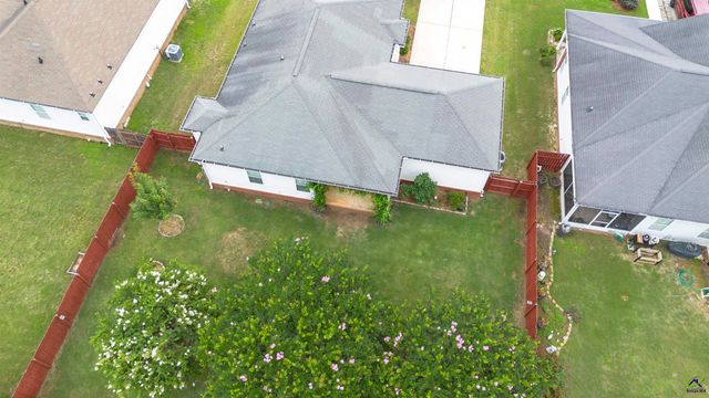 111 Harmony Path, Bonaire, GA 31005
