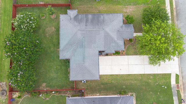 111 Harmony Path, Bonaire, GA 31005