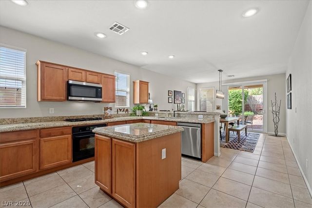 7811 SUGARLOAF PEAK Street, Las Vegas, NV 89166