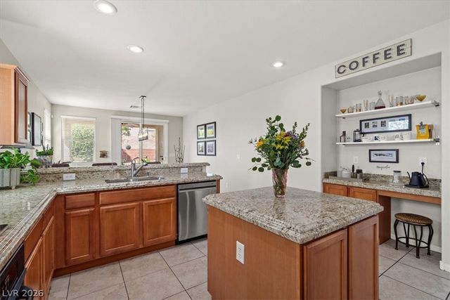 7811 SUGARLOAF PEAK Street, Las Vegas, NV 89166