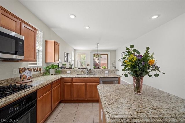 7811 SUGARLOAF PEAK Street, Las Vegas, NV 89166