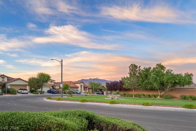 7811 SUGARLOAF PEAK Street, Las Vegas, NV 89166