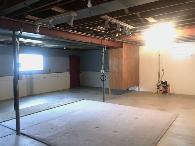 9625 Oakview Drive, Portage, MI 49024