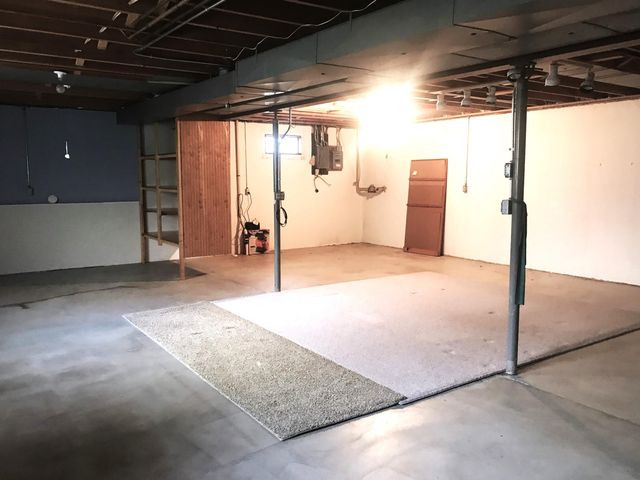 9625 Oakview Drive, Portage, MI 49024