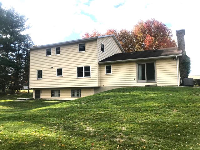 9625 Oakview Drive, Portage, MI 49024