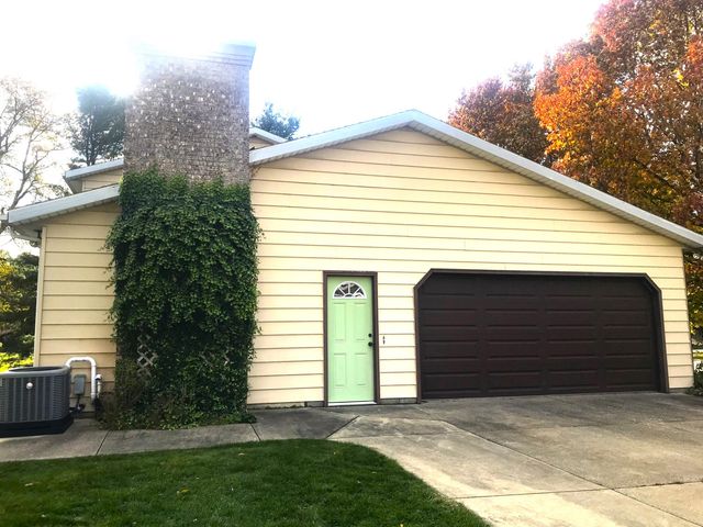 9625 Oakview Drive, Portage, MI 49024