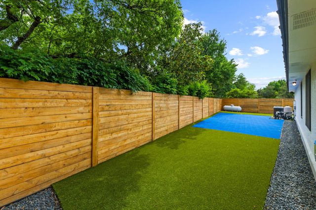 9309 Bluegrass DR, Austin, TX 78759