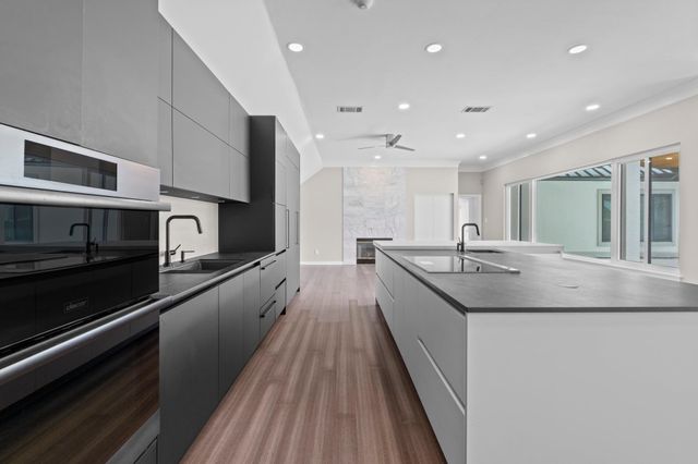 9309 Bluegrass DR, Austin, TX 78759