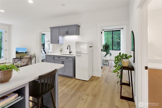 4357 Lakehill Lane, Bellingham, WA 98229