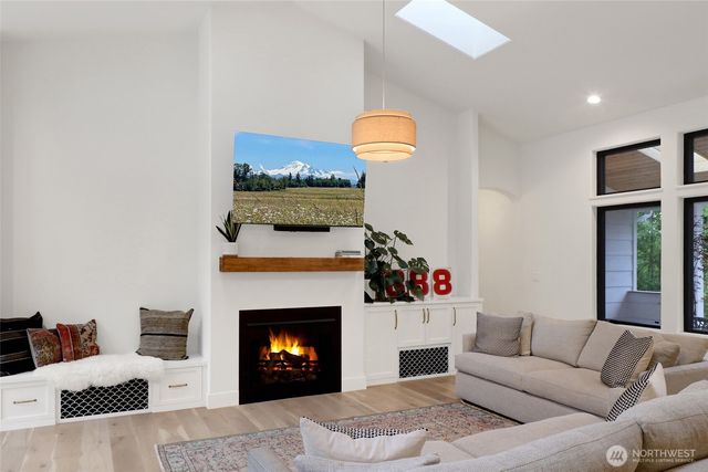 4357 Lakehill Lane, Bellingham, WA 98229