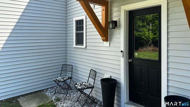 100 Gaylord Mountain Road, Hamden, CT 06518