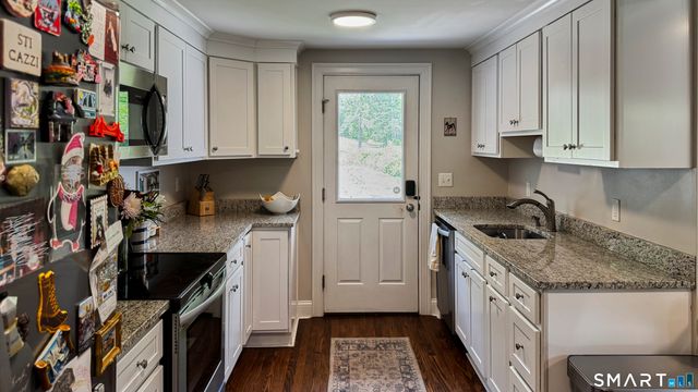 100 Gaylord Mountain Road, Hamden, CT 06518