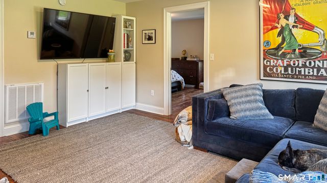 100 Gaylord Mountain Road, Hamden, CT 06518