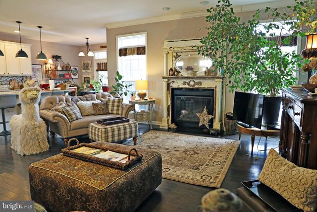 101 TROUT RIVER TER, Falling Waters, WV 25419