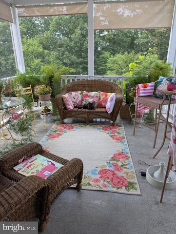 101 TROUT RIVER TER, Falling Waters, WV 25419