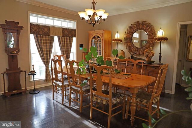 101 TROUT RIVER TER, Falling Waters, WV 25419