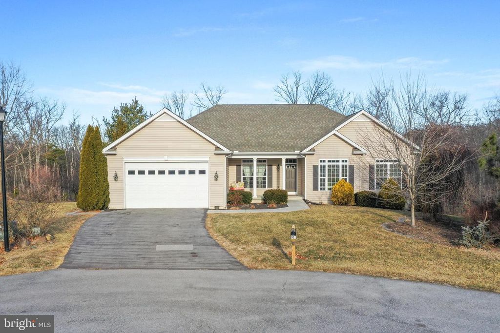101 TROUT RIVER TER, Falling Waters, WV 25419