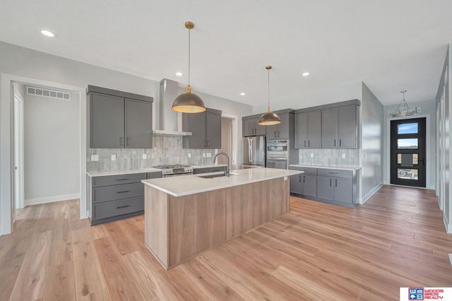 7956 S 43rd Street, Lincoln, NE 68516