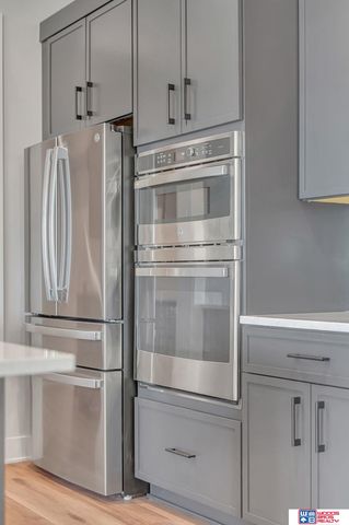 7956 S 43rd Street, Lincoln, NE 68516