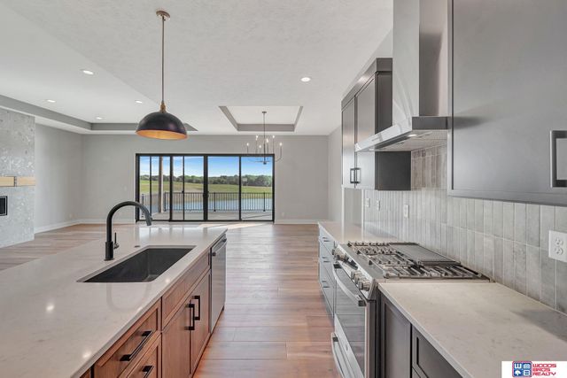 7956 S 43rd Street, Lincoln, NE 68516