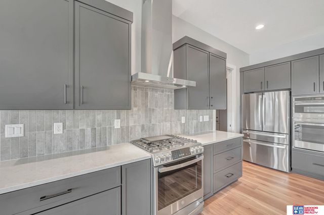 7956 S 43rd Street, Lincoln, NE 68516