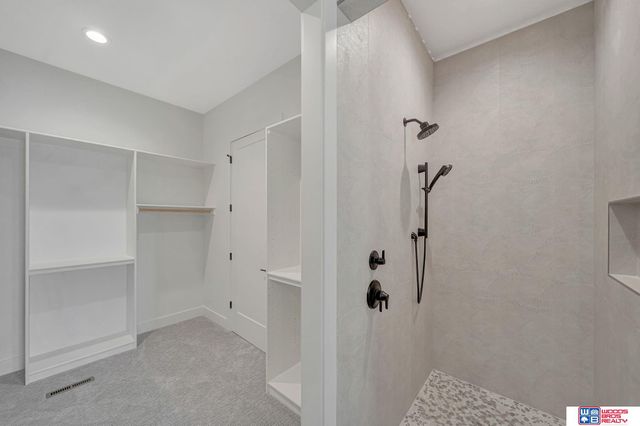 7956 S 43rd Street, Lincoln, NE 68516