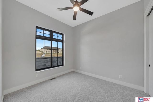 7956 S 43rd Street, Lincoln, NE 68516