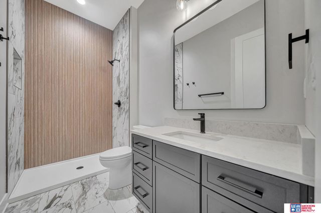 7956 S 43rd Street, Lincoln, NE 68516