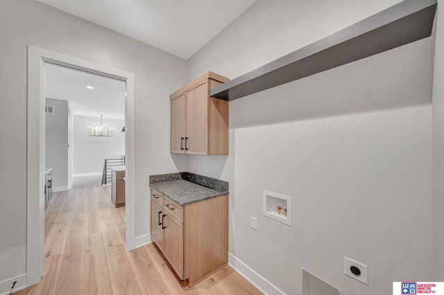 7956 S 43rd Street, Lincoln, NE 68516