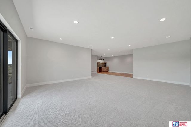 7956 S 43rd Street, Lincoln, NE 68516