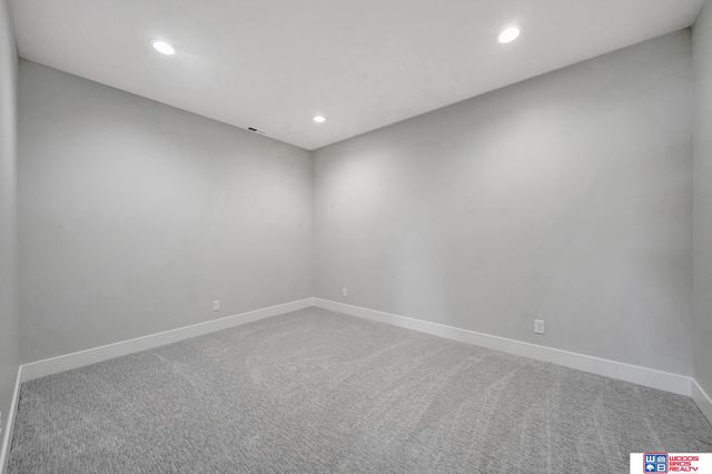 7956 S 43rd Street, Lincoln, NE 68516