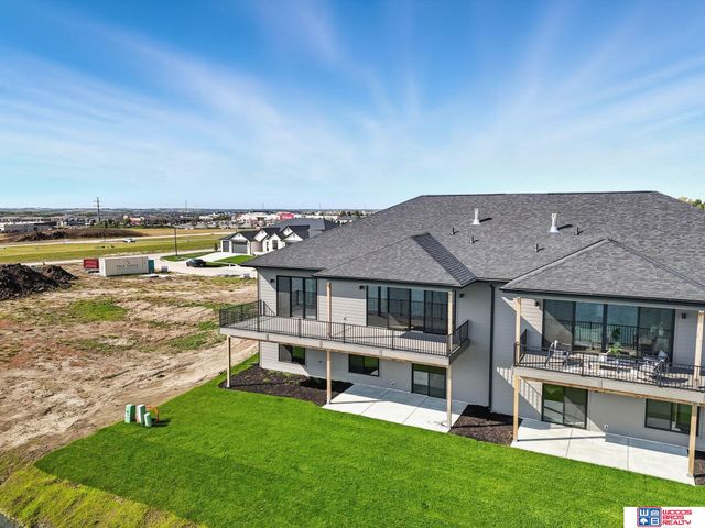 7956 S 43rd Street, Lincoln, NE 68516