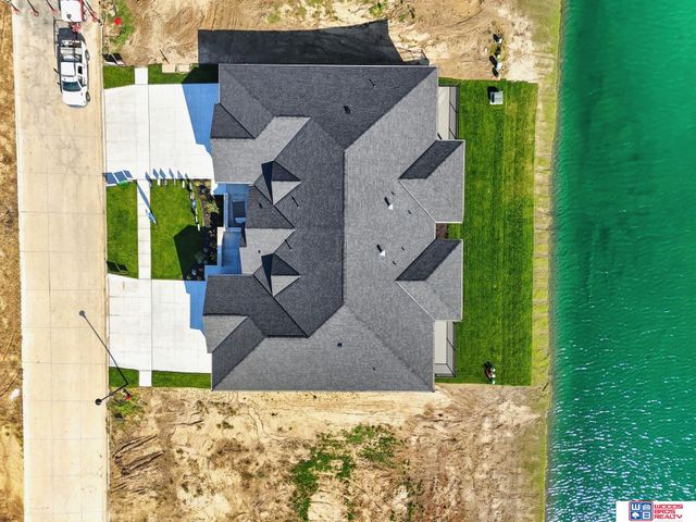 7956 S 43rd Street, Lincoln, NE 68516