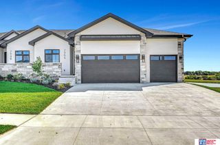 7956 S 43rd Street, Lincoln, NE 68516