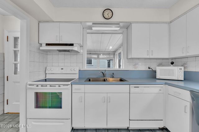 26 Dogwood Road, West Orange, NJ 07052