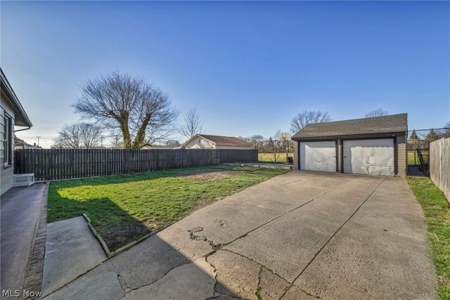 5804 Bangor Avenue, Cleveland, OH 44144