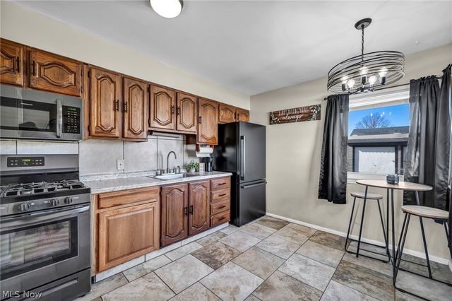 5804 Bangor Avenue, Cleveland, OH 44144