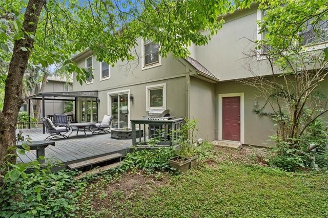 15320 W 92nd Place, Lenexa, KS 66219