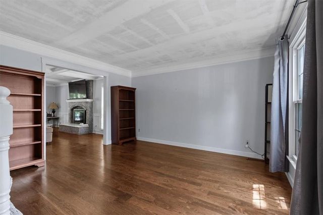 15320 W 92nd Place, Lenexa, KS 66219