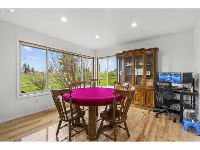 601 Ne LITTLEPAGE Rd, Corbett, OR 97019