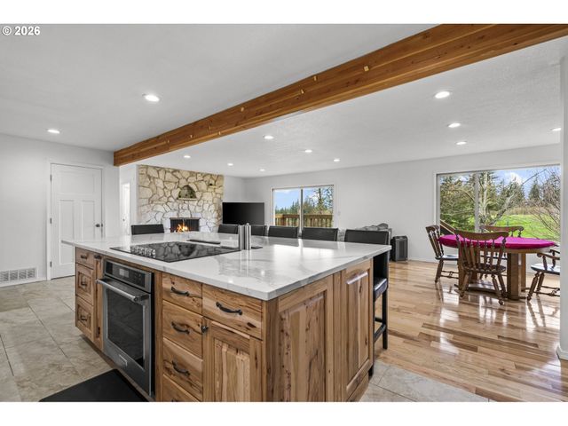 601 Ne LITTLEPAGE Rd, Corbett, OR 97019