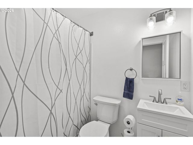 601 Ne LITTLEPAGE Rd, Corbett, OR 97019